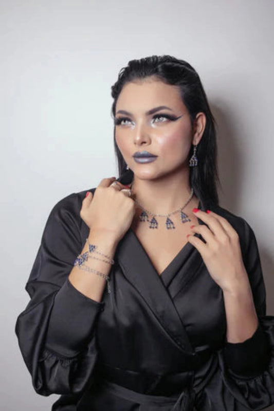 Sliver Chain With Five Lapis Lazuli Triangles